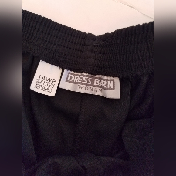 Dress Barn Woman Black  Elastic Waist Pants  Size 14WP Made in USA - Picture 13 of 14